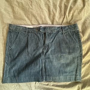 Gap 1969 mini denim skirt size 14. Pockets. Never worn.